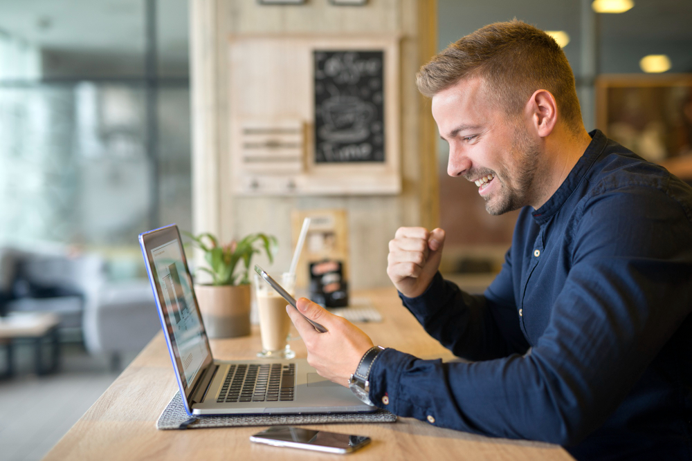 cliente vendo o site com tráfego orgânico